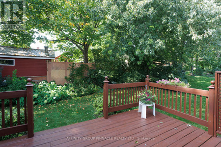 16 Hillview Drive