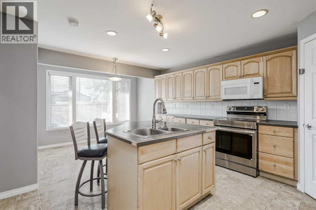 16 Mckinley Road Se