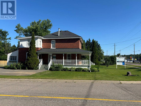 164 Wellington Street N