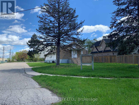 1649 Crediton Pkwy, Mississauga, ON L5G3X2 Photo 1