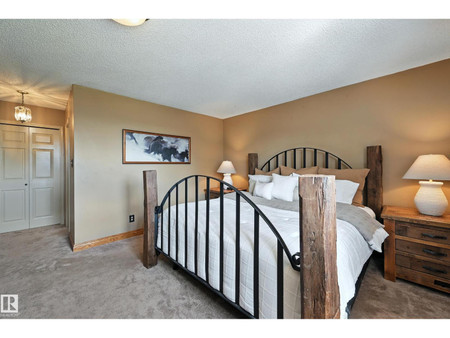 16815 41 Av Sw