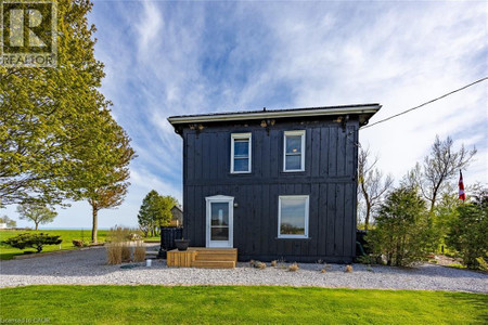 1698 Lakeshore Road