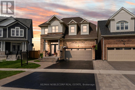 174 Strachan Trail