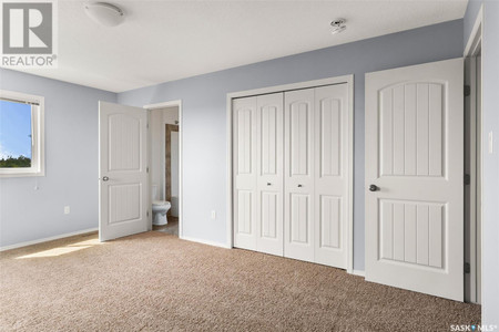 177 Chateau Crescent