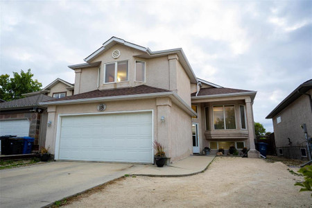 18 Sedona Crescent
