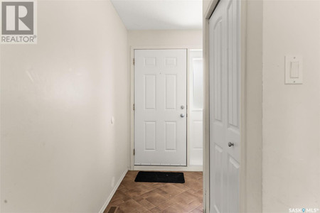 183 Chateau Crescent