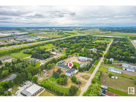 18445 122 Av Nw