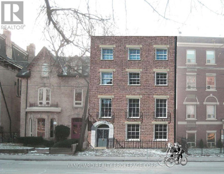 185 Gerrard Street E