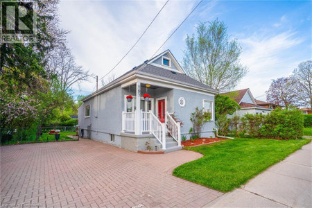 4pc Bathroom - 197 Fennell Avenue E, Hamilton, ON L9A1S5 Photo 1