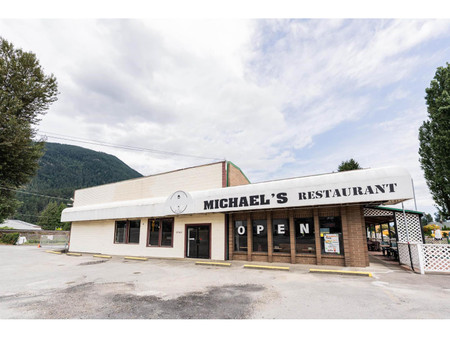 2 37165 Lougheed Highway