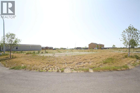 2 Meadows Way, Taber, AB T1G0G7 Photo 1