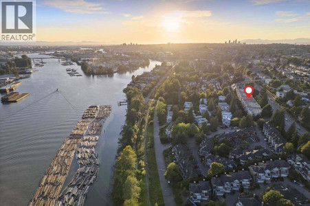 202 2250 Se Marine Drive