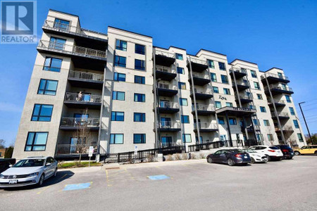 2 Bedroom Condo For Sale | 205 295 Cundles Rd E | Barrie | L4M4S5