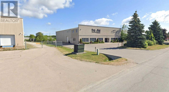 Commercial For Sale | 206 Saunders Rd | Barrie | L4N9A2