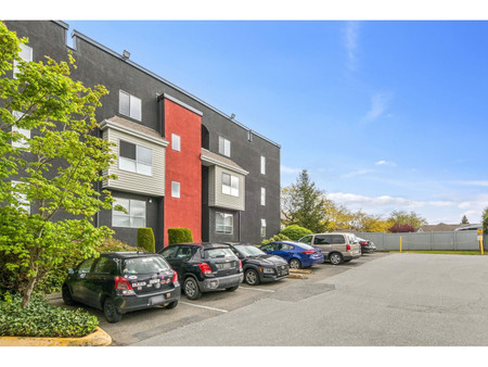 208 5700 200 Street, Langley, BC V3A7S6 Photo 1