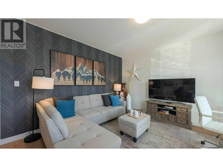2102 Pine Tree Road Unit 52