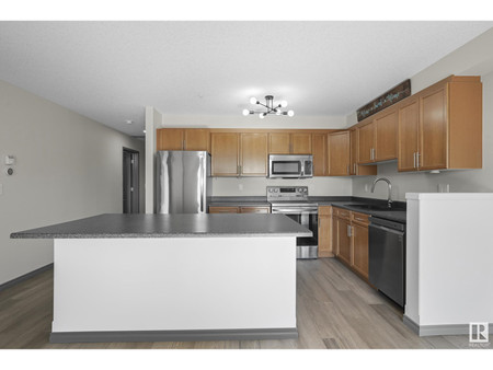 216 1589 Glastonbury Bv Nw