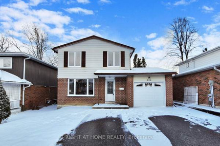 216 Talbot Cres, Newmarket, ON L3Y1A3 Photo 1