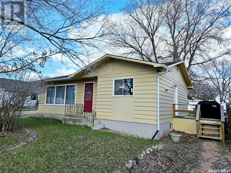 Kitchen - 217 3rd Street W, Carlyle, SK S0C0R0 Photo 1