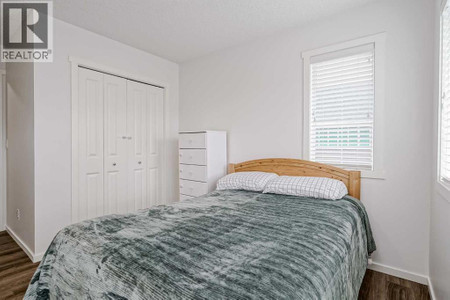 225 Kingsmere Cove Se