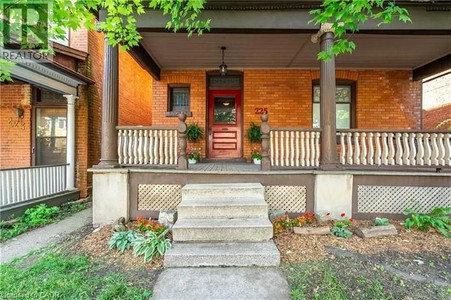 225 Queen Street S Unit 3