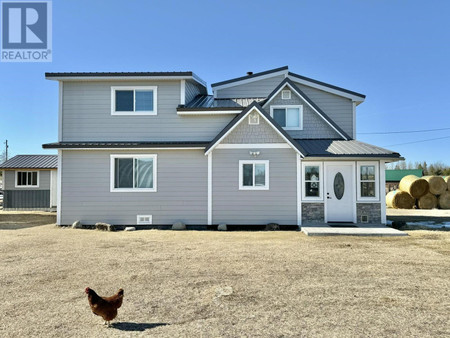 Enclosed porch - 2288 Cunningham Road, 70 Mile House, BC V0K2K0 Photo 1