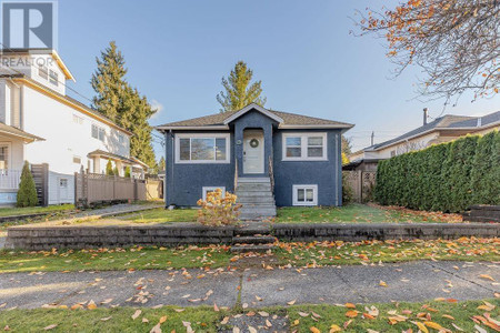 246 Osborne Avenue, New Westminster, BC V3L1Y8 Photo 1