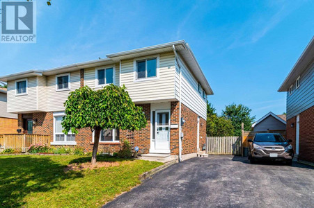 25 Christie Cres, Barrie, ON L4N4V2 Photo 1