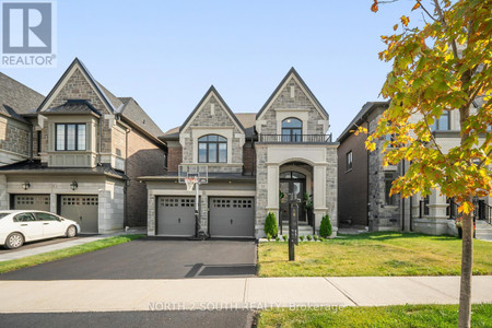 25 Pine Heights Drive
