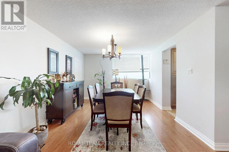2503 133 Torresdale Avenue