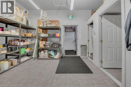 26 Main Street S