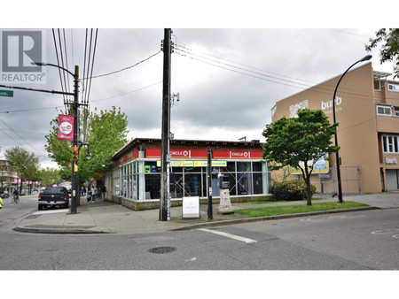 2601 Commercial Drive, Vancouver, BC V5N4C3 Photo 1