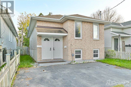 27 Metcalfe Street A, Quinte West, ON K8V6S9 Photo 1