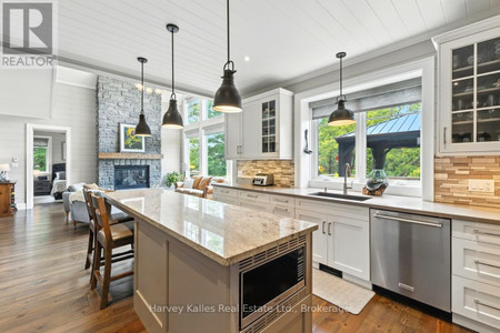 2781 Muskoka Road 118 West
