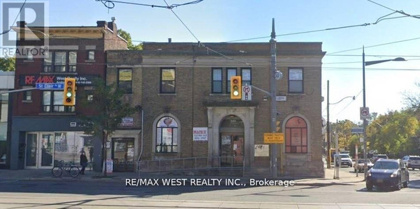 2nd Flr 949 St Clair Avenue W