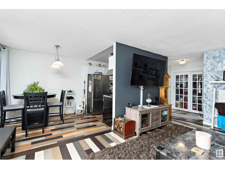 Living room - 3 13450 Fort Rd Nw, Edmonton, AB T5A1C5 Photo 1