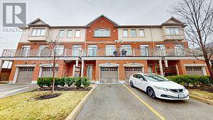 Great room - 3 5725 Tosca Dr E, Mississauga, ON L5M0M1 Photo 1