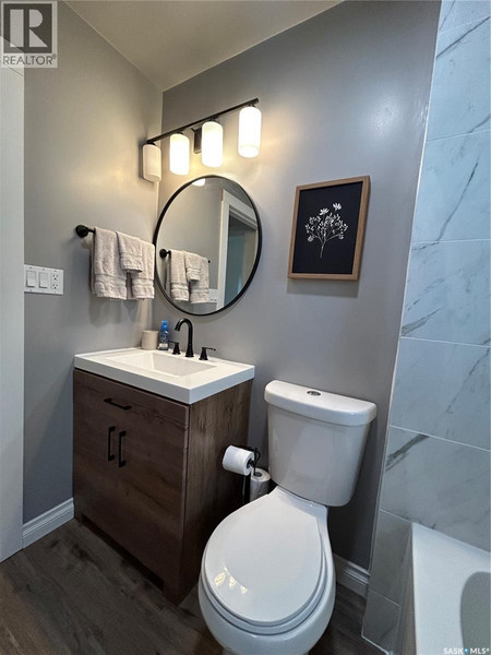 301 3rd Avenue W