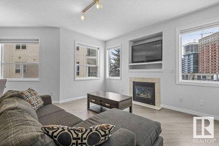 Living room - 304 10011 110 St Nw, Edmonton, AB T5K2X1 Photo 1