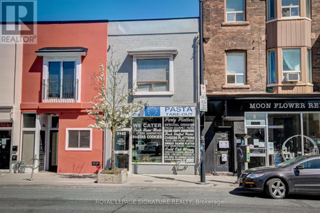 3142 Dundas Street W