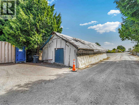 3280 No 6 Road