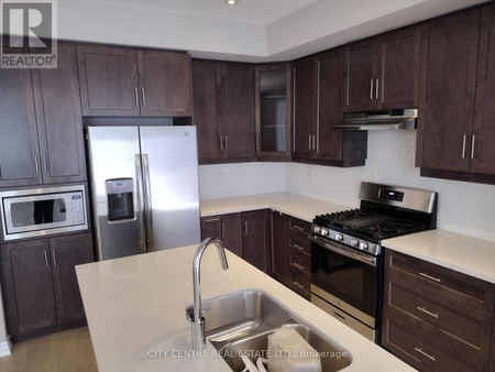 3329 Mockingbird Common Court
