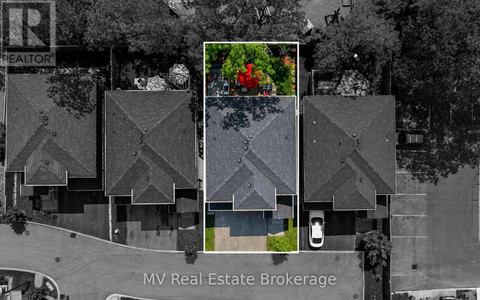 34 Creekside Terrace Private