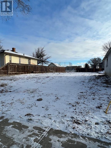 Vacant Land For Sale | 343 20 Street N | Westminster