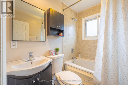 Laundry room - 35 Kinsey Street, St Catharines, ON L2S1C9 Photo 1