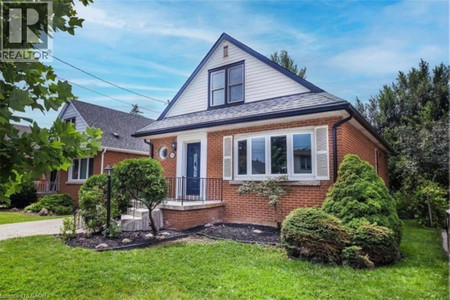 356 East 17th Street Unit Lower