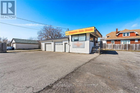 37 Hartzell Rd, St Catharines, ON L2P1M4 Photo 1