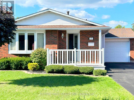 37 Michael Drive S