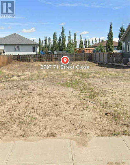 3701 71 St, Camrose, AB T4V5A9 Photo 1