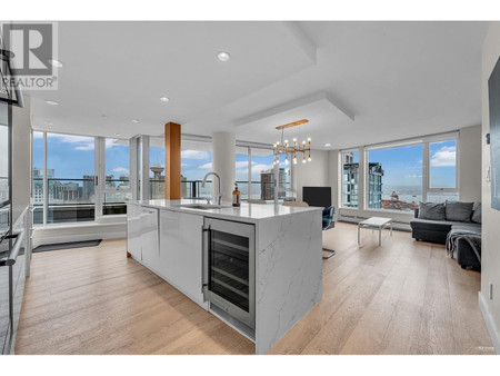 3703 188 Keefer Place